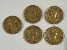5 Rare Vintage British One Pound Queen Elizabeth II Coins 4/1983 + 2/1988