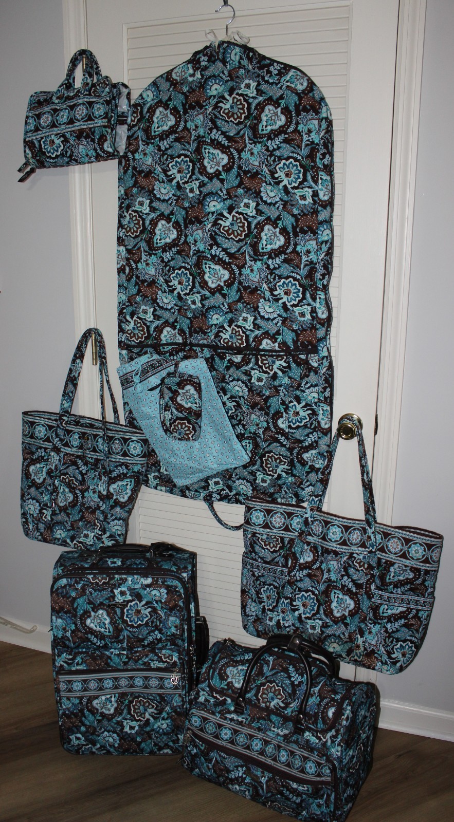Set With Garment Bag, Rolling 22" & More!