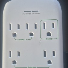 8 Outlet Surge Protector Power Strip White Energy Saving Resettable Breaker