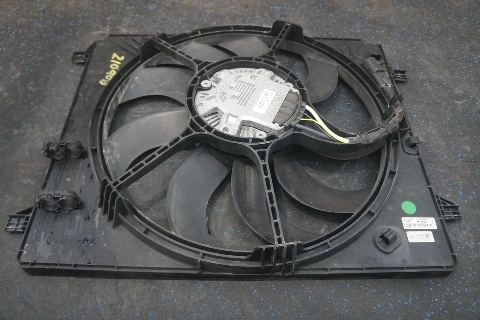 Motor ventilador radiador eléctrico 670009822 OEM Maserati Quattroporte 2014 Foto 2 de 4