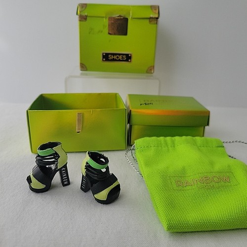 Rainbow High Karma Nichols Buckle Heels Mini Accessories Studio Shoes Green Box - Picture 1 of 12