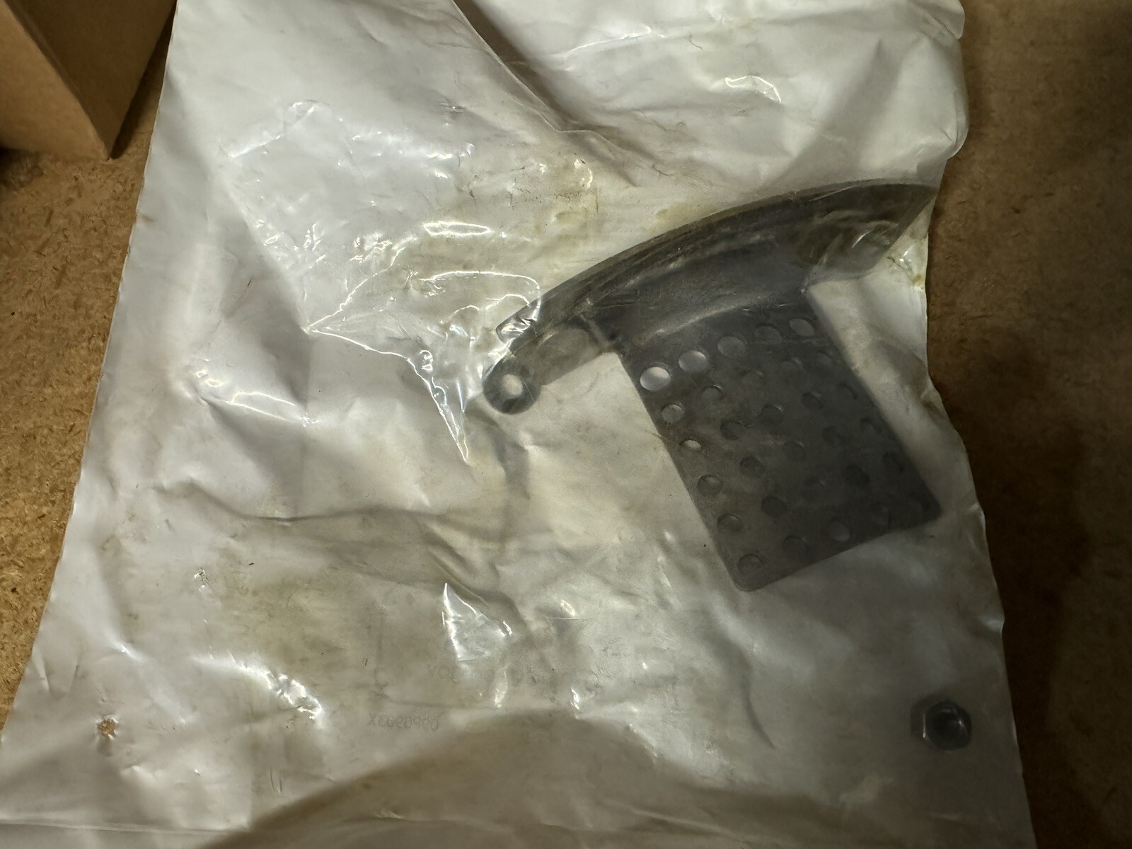Detroit Diesel A0004921911 Def Awning | eBay