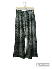 Animal Print Green Wide With Pockets Wide Leg Pants Size Medium BNWT