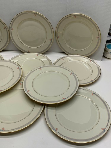 Lenox GRAMERCY Calla Lily; Set of 11 - 10 3/4" Dinner Plates - Picture 5 of 11