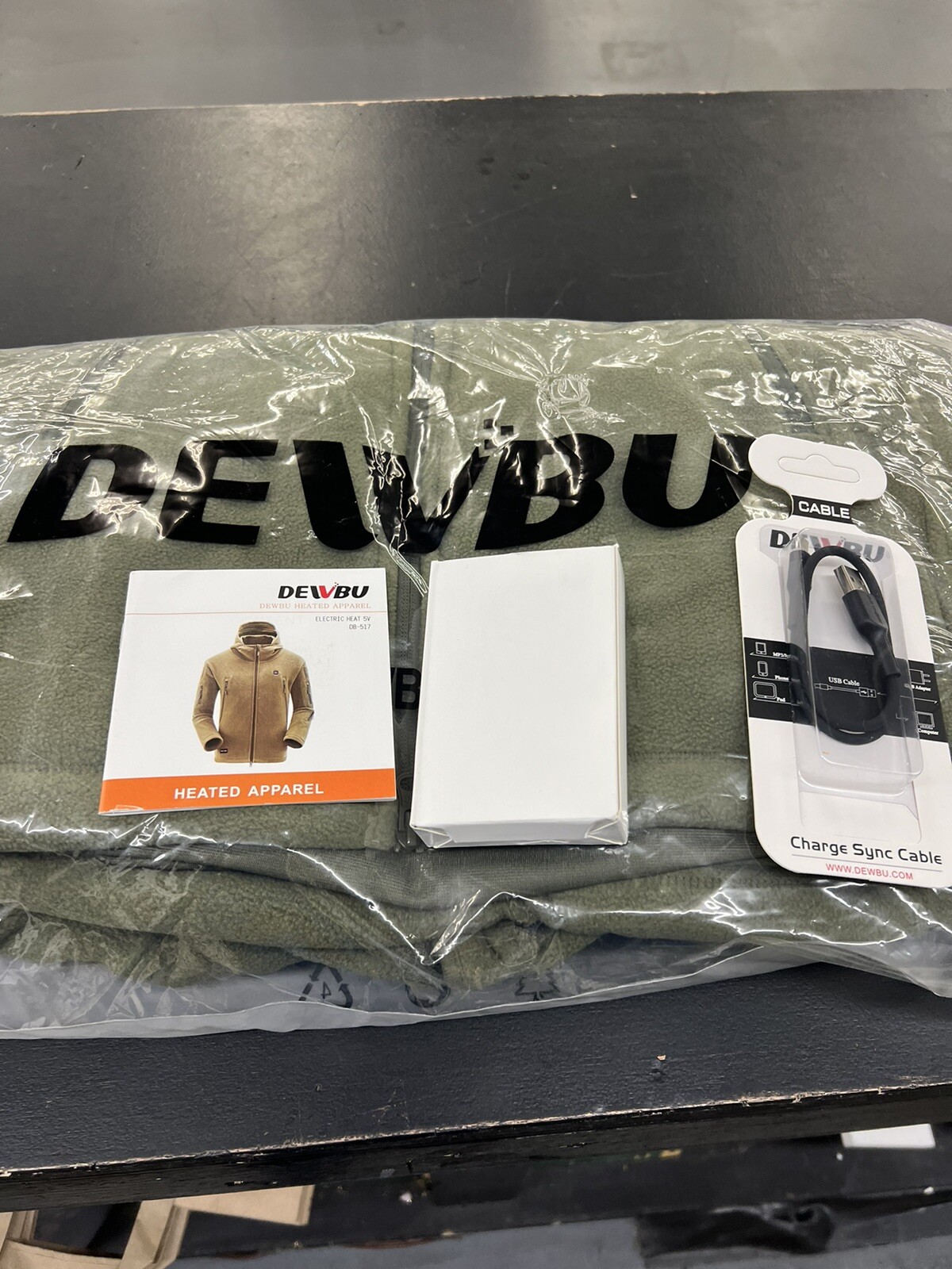 DEWBU Heated Jacket with 12V Battery Pack Winter Outdoor Soft Shell Size-Sm