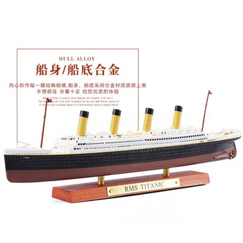 Atlas 1:1250 Collectible Rms Titannic Cruise Ship Model Toy Alloy Boat Replica - Image 4 of 4