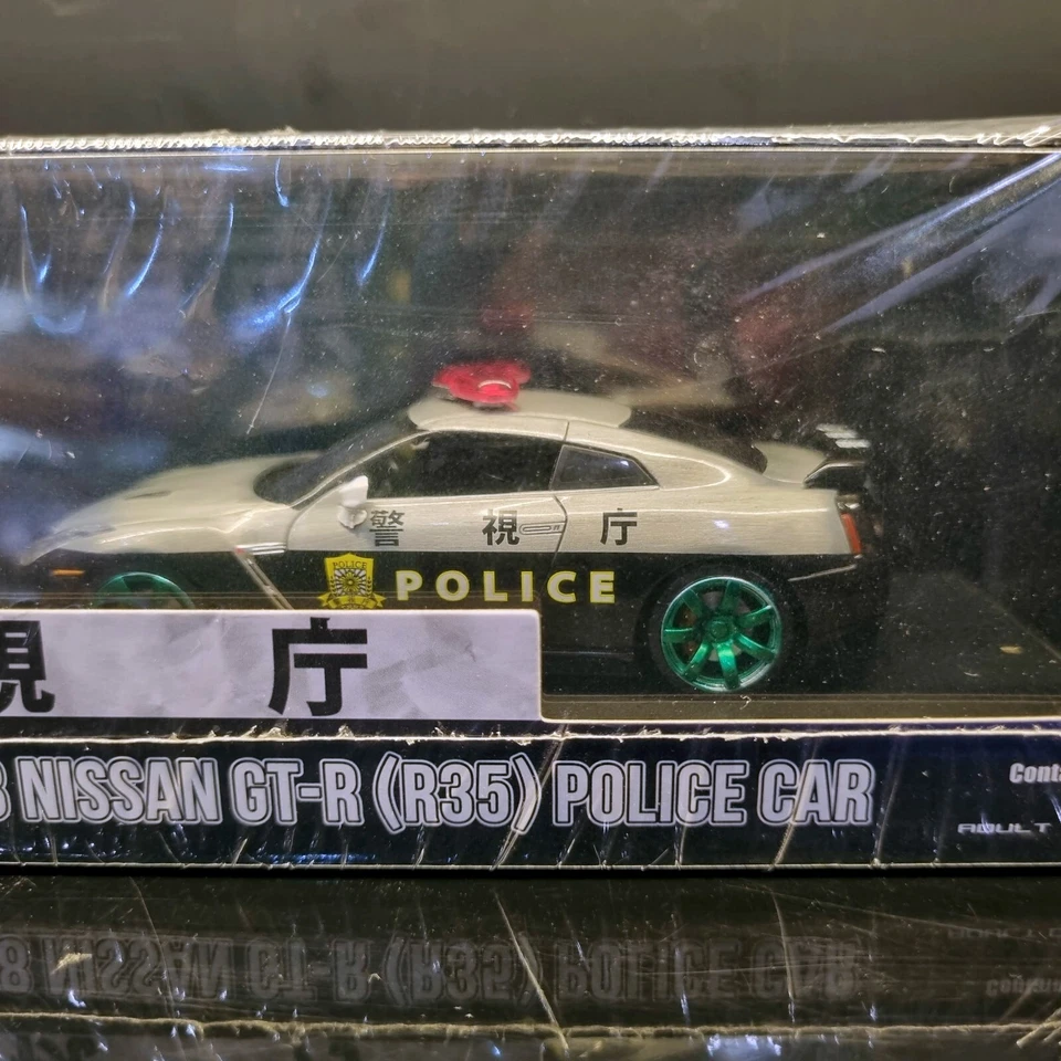 GREENLIGHT 2008 NISSAN SKYLINE GT-R R35 TOKYO JAPAN POLICE RAW GREEN MACHINE - Image 2 of 4