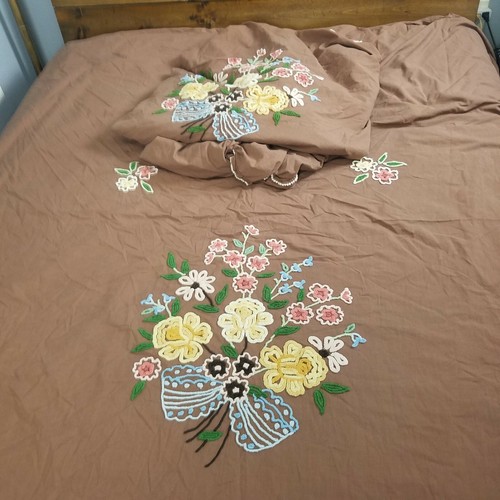 Juego de dos colchas de chenilla con mechón de aguja artesanal de cabina vintage queen - Imagen 5 de 12