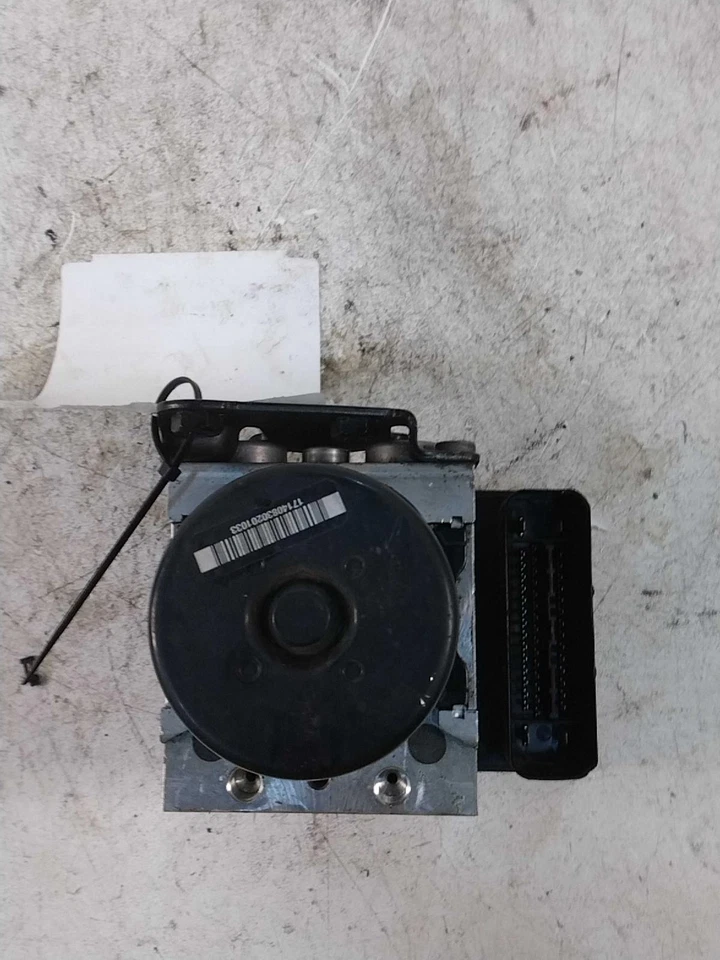 2013 Acura TL ABS Modulator Assembly OEM Black 57111TK5A21 156k Miles - Image 3 of 4