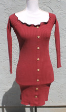RUE 21 Bodycon Dress Woman Size Medium Burgundy Red Ribbed Long Sleeve Aboveknee