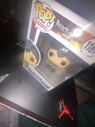 Bertholdt Hoover Funko Pop (Jordan Box Not Included Nor Shoes Included)