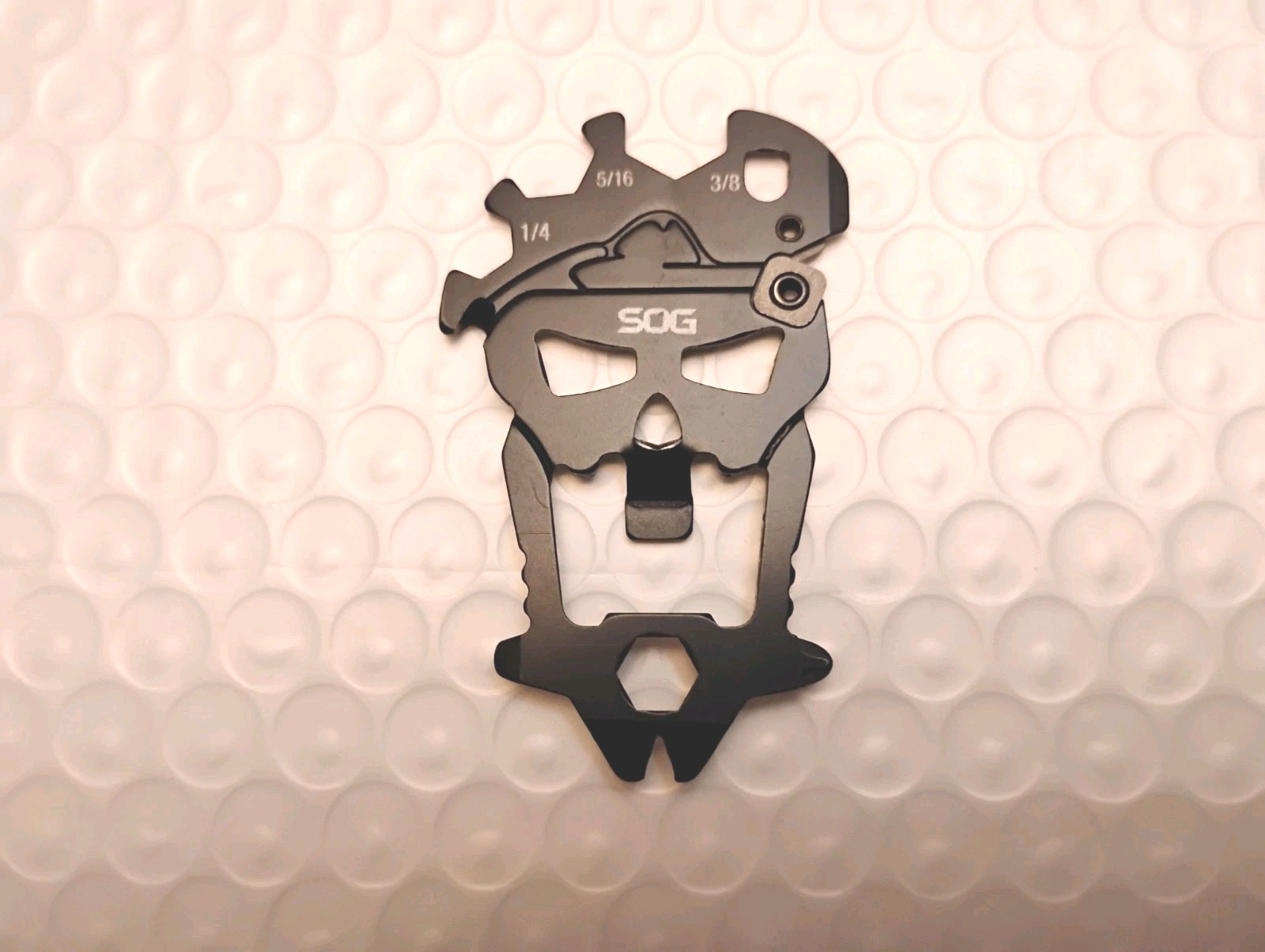 SOG MacV 12 In 1 Black Steel Tool Wrench Screwdrivers Pry Bar Bottle Opener
