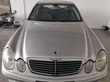 Mercedes E-Klasse 211 original Motorhaube Deckel vorn 744 brillantsilber BJ2004 Mercedes E-Klasse 211 original Motorhaube Deckel vorn 744 brillantsilber BJ2004