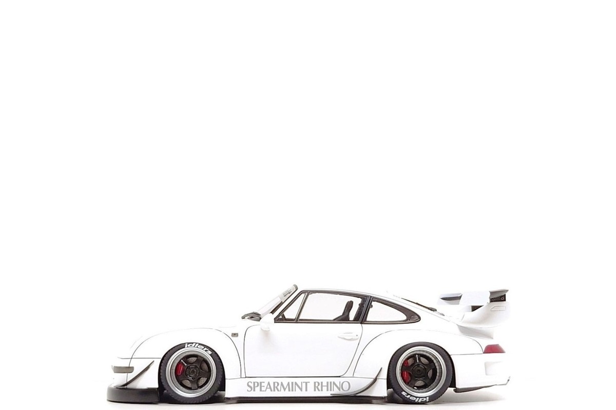 1/18 ポルシェ 911 (993) RWB Rauh-Welt ホワイト AUTOart 1:18 RWB Porsche 911 (993) Rauh-Welt Begriff in White | eBay