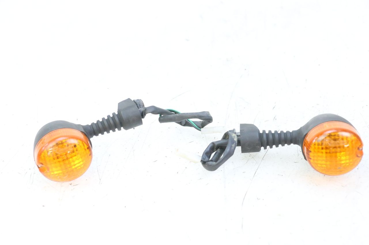 FRONT TURN SIGNAL - YAMAHA NEO'S 4T 50 (2008 - 2016)