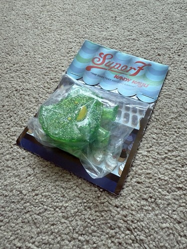SUPER7 SOFUBI VINYL TOY BRIAN FLYNN FOSTER SPRING GREEN GLITTER KANDY KAIJU NEW - Picture 2 of 7
