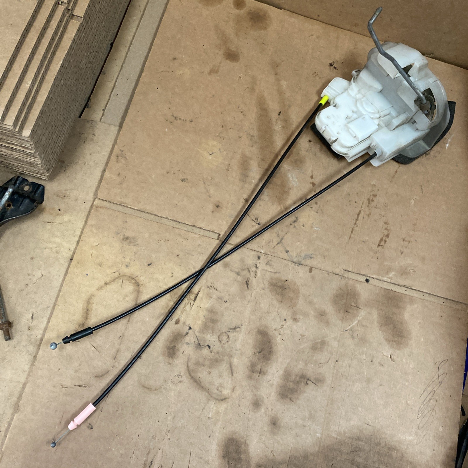 2009 2010 - 2012 2013 Subaru Forester Front Right Door Abductor Lock Latch 0058