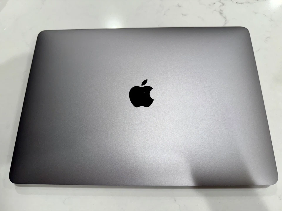 Apple MacBook Pro 13" 2017 Touch Bar | i5 3.1GHz | 8GB RAM | 256GB SSD - Image 2 of 4