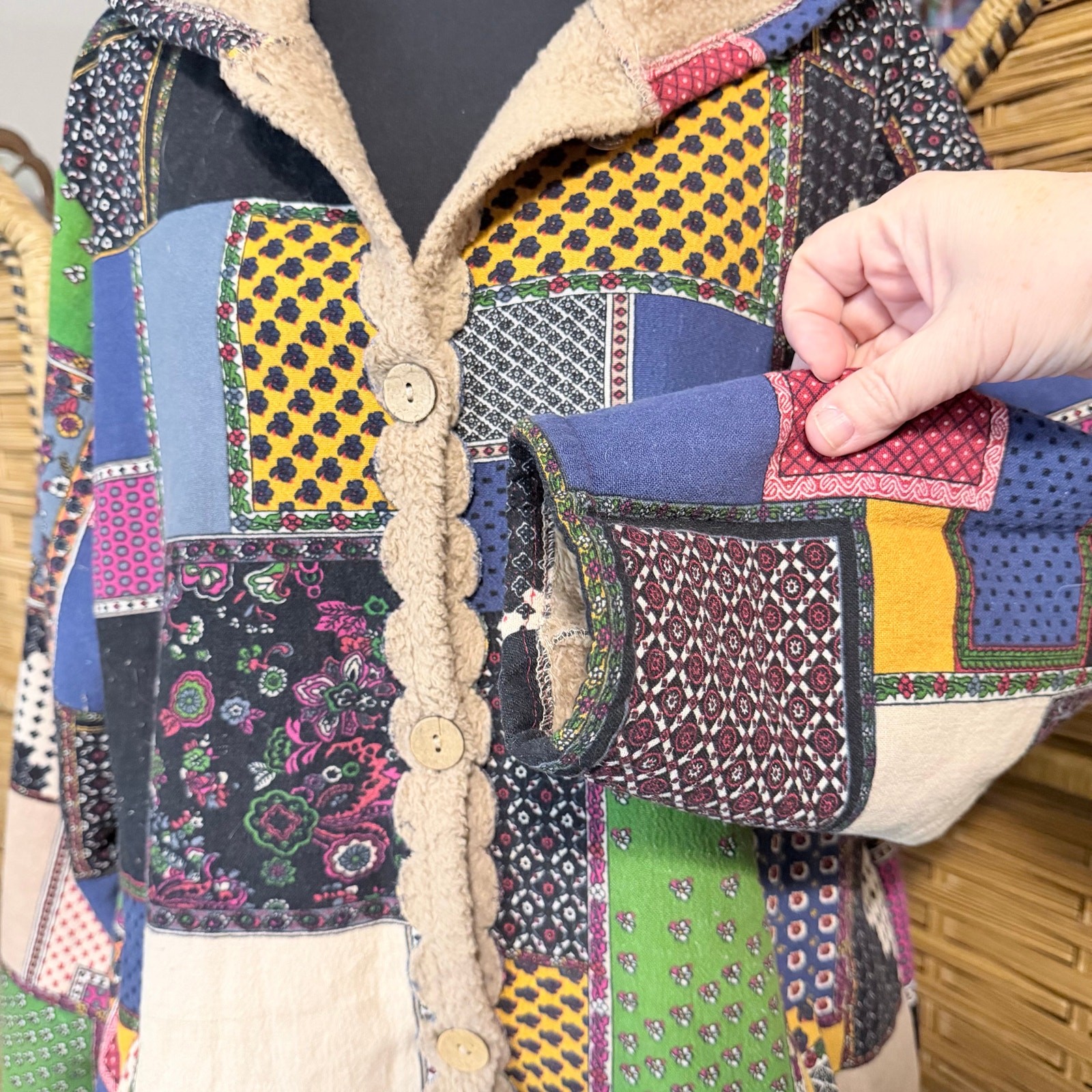 Patchwork hooded fleece lined button front jacket… - image 8