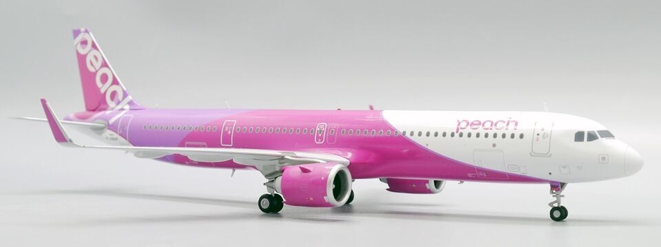 1:200 JC Wings Peach AIRBUS A321neo Passenger Airplane Diecast