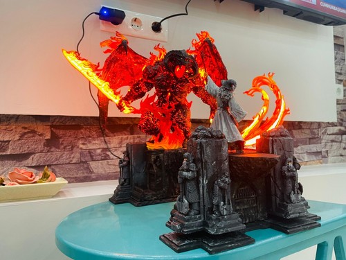 Epic Balrog Vs Gandalf Diorama LED Modification - Large Size, Balrog Figur