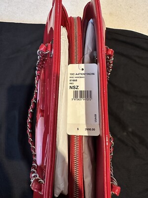 CHANEL ディスプレイ / オブジェ レア✰【レッド】 CHANEL]n°1 ドゥ シャネル garden全てを体験できるイベントへ