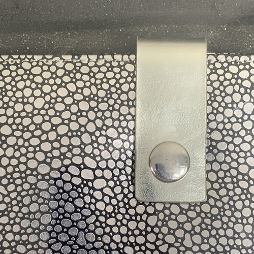 Ipad Case with Pen Set Silver Black Pebble Snap Closure 10" X 8" New OfficeMax - Picture 6 of 10