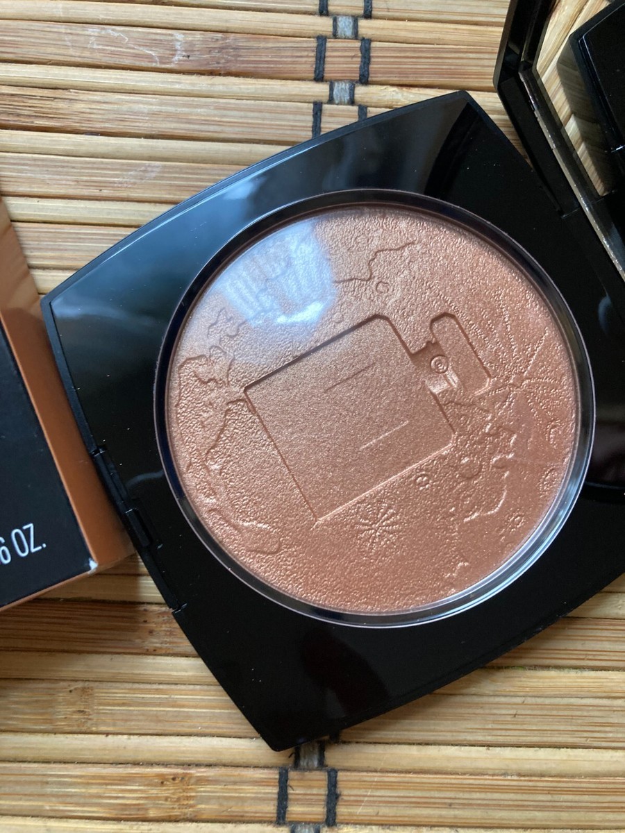 ✨CHANEL✨POUDRE LUMIÈRE28グラム新品未使用品✨ Chanel Lumiere D'artifices Beiges Illuminating Powder With