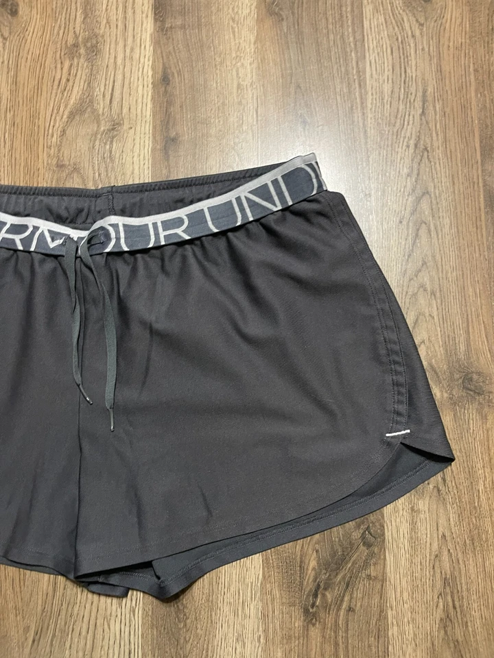 Under armour Shorts, Women's Size Large, Black, Loose, Tie Waist, Athletic - Image 3 of 4