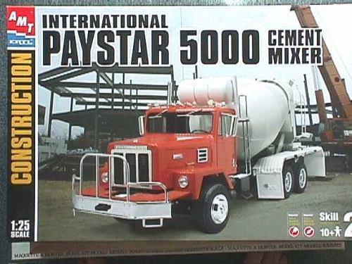 AMT 31008 International Paystar Cement Mixer model kit