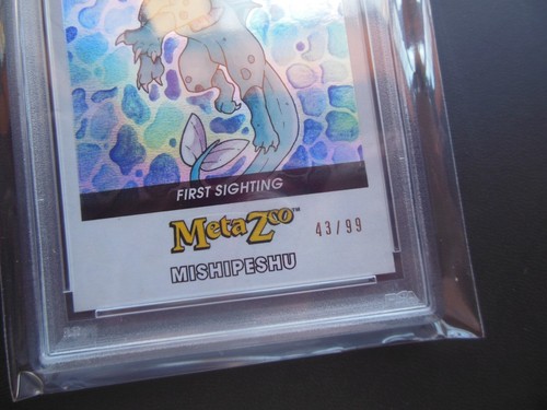 Topps MetaZoo Mishipeshu Wilderness Series 0 FIRST SIGHTING Rainbow Foil Holo 99 - Imagen 3 de 6