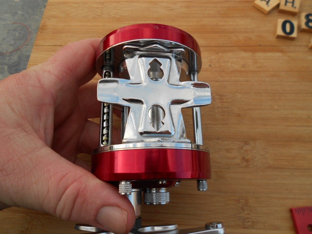 U7442 DR VERY CLEAN  HEAVY DUTY ABU GARCIA AMBASSADEUR 7000i  FISHING REEL