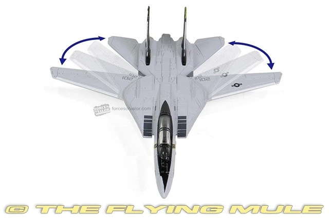Forces of Valor 1:200 F-14A Tomcat USN VF-84 Jolly Rogers AJ201 w/Carrier Deck - Image 3 of 4