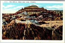 Postcard NATURE SCENE Hells Half Acre Wyoming WY f/01 AO9878