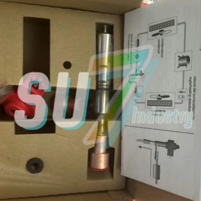 CAREL Valve E2V24BSF00 E2V24BSF00  # 1pcs New In Box *gb
