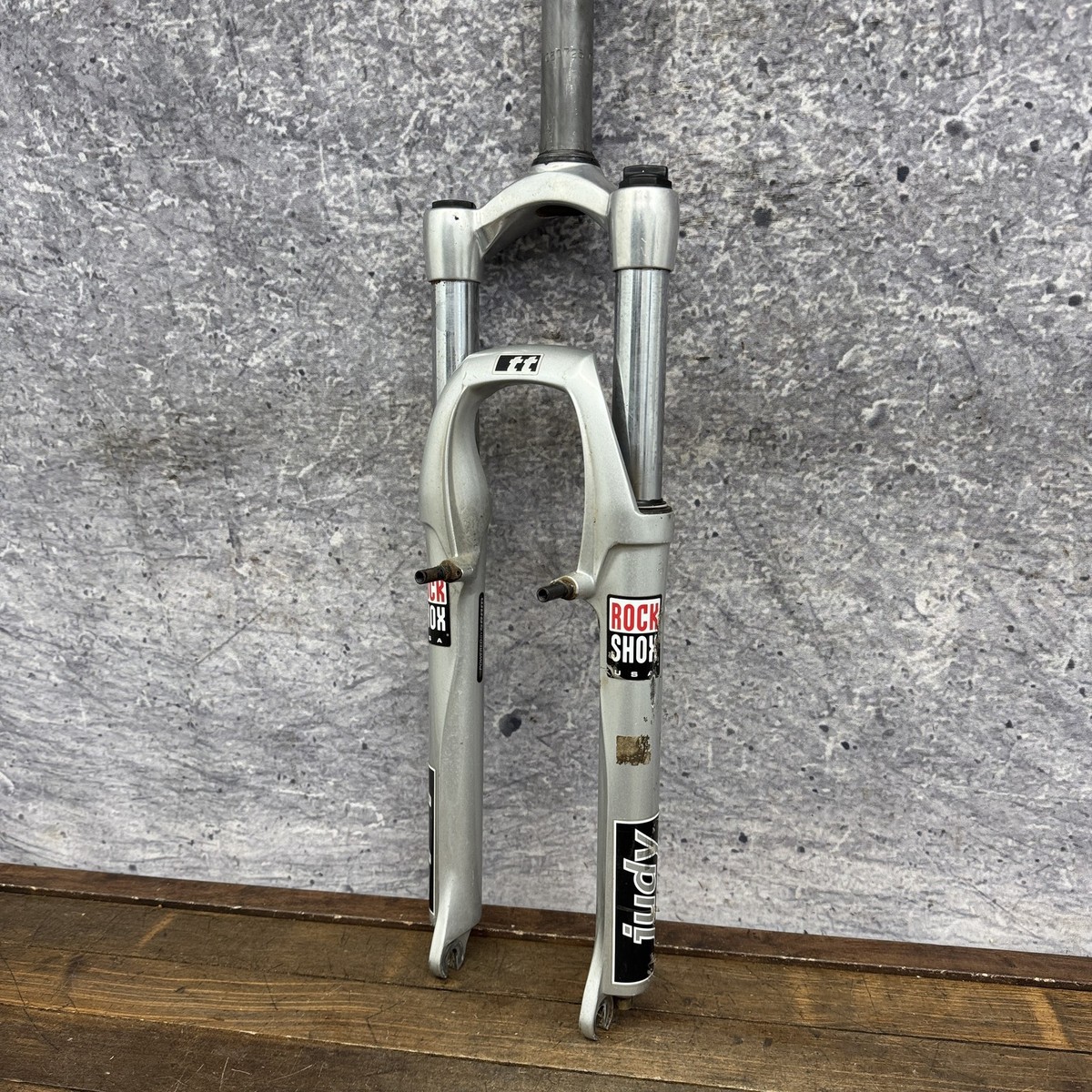Vintage RockShox Judy TT Suspension Fork 26 1 1/8 Threadless V