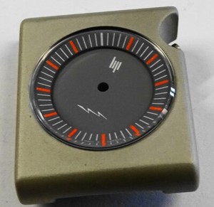 677104_4