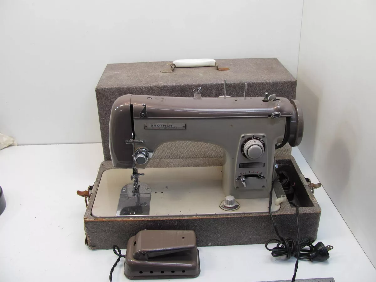 VINTAGE BROTHER PRESTIGE SEWING MACHINE W/ CARRY CASE MODEL 191