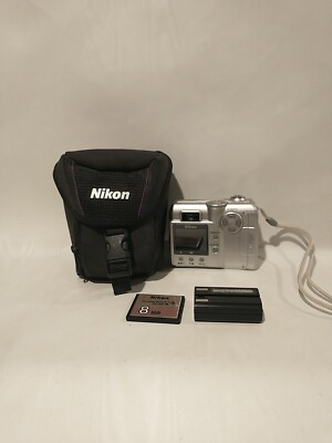 Parts Nikon Coolpix 775 Silver 2.1 Megapixels Digital Camera. W/ Battery, Cable