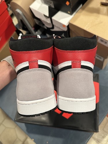 Size 13 - Men’s Air Jordan 1 Retro High OG Light Smoke Grey Red 2020 555088-126 - Picture 4 of 10