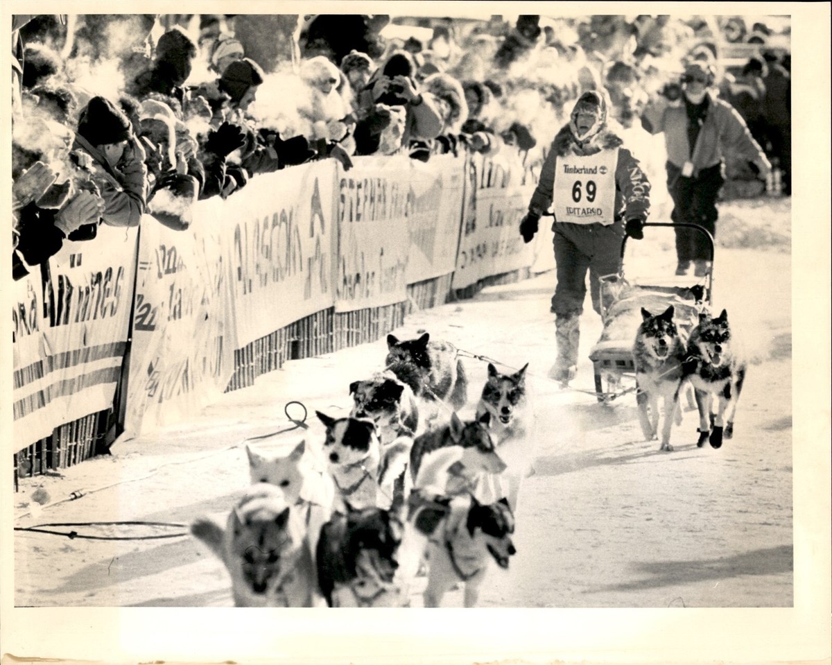 CGE20 1990 Original Photo IDITAROD TRAIL SLED DOG RACE ANCHORAGE