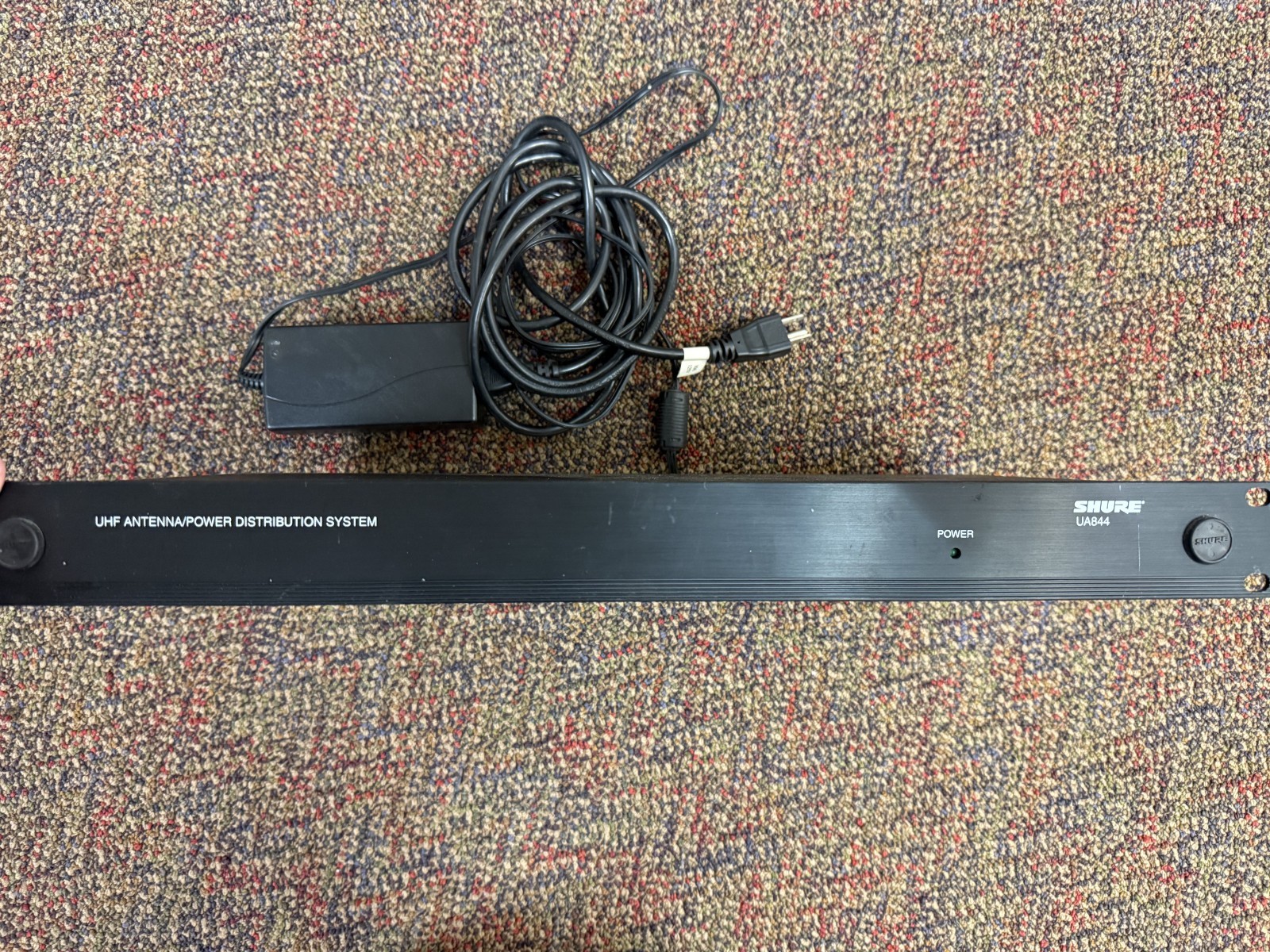 Shure UA844+SWB UHF Antenna Splitter Power Distribution System