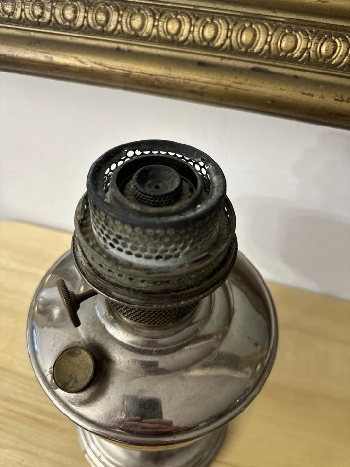 Vintage Aladdin Model 12 Oil Lamp – Nickel Plated – Original Burner - Image 2 of 4