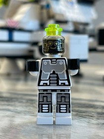 LEGO Space: Explorien Starship (6982) Complete w Instructions Xtra Pieces No Box