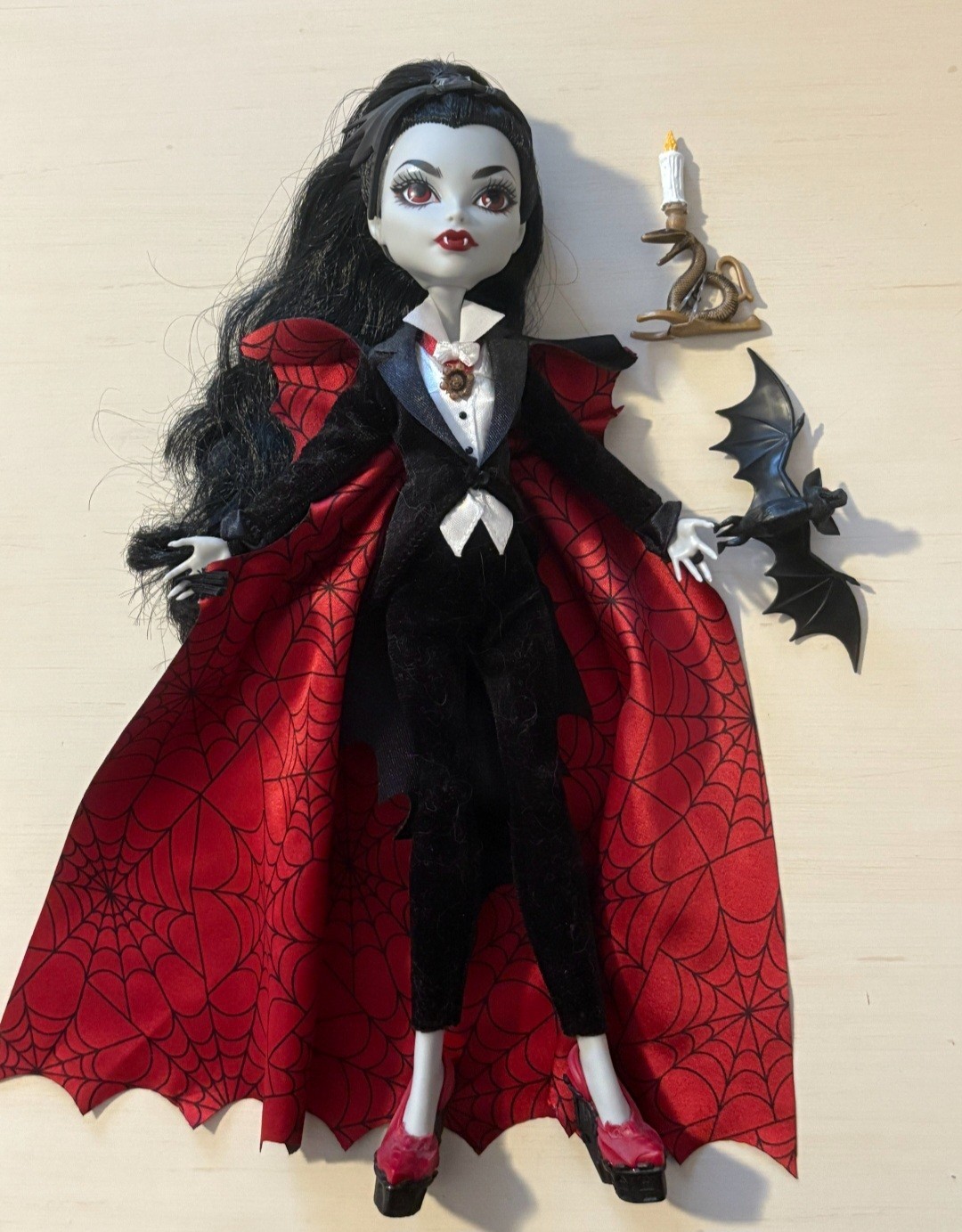 Mattel Creations Dracula Monster High HDW24-9993 Skullector Doll Dracula
