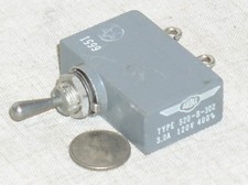 AIRPAX 520B302 MILITARY MIL SPEC AIRCRAFT AC CIRCUIT BREAKER TOGGLE 3A 400HZ USA