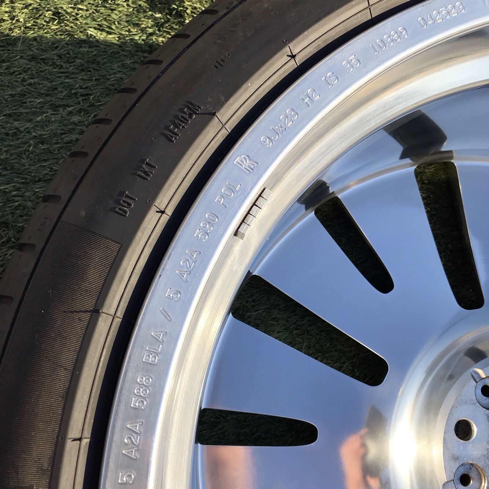 23 ROLLS ROYCE SPECTRE RIMS TIRES OEM STOCK ORIGINAL WHEELS NEW SET
