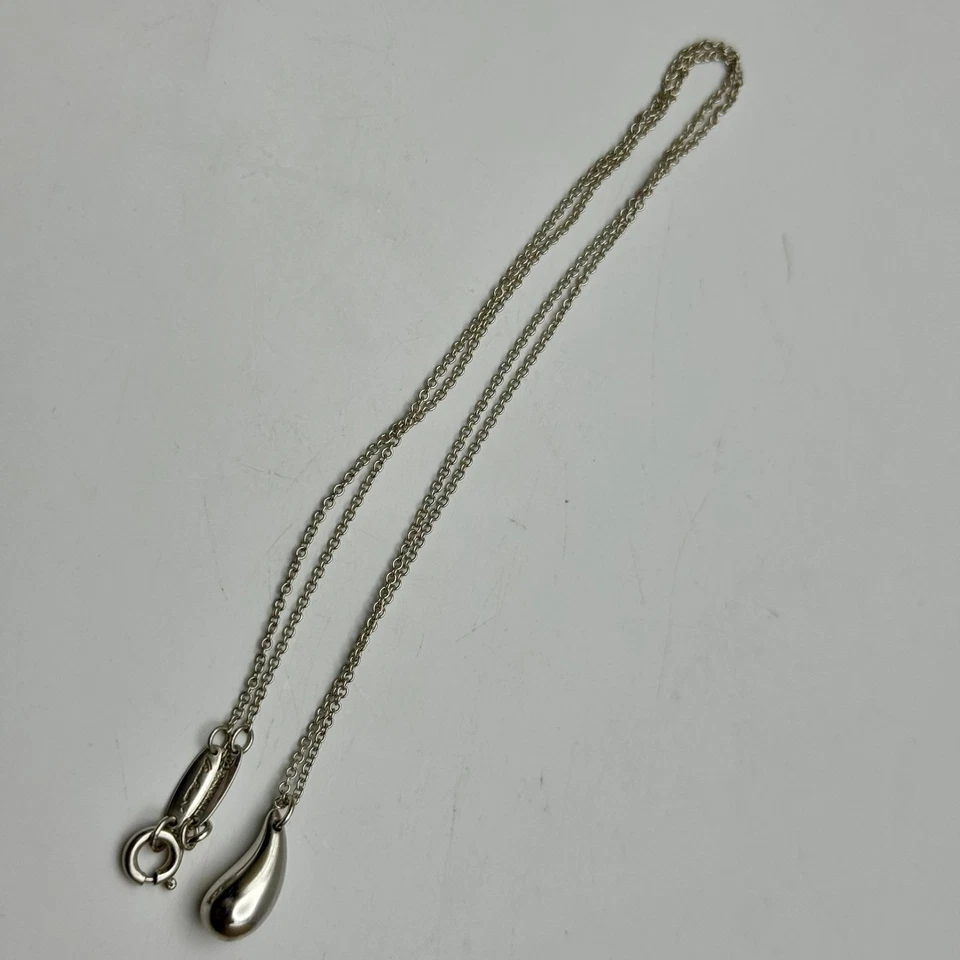 Collana con ciondolo a goccia TIFFANY & Co. Elsa Peretti in argento 925 16"... - Immagine 4 di 4