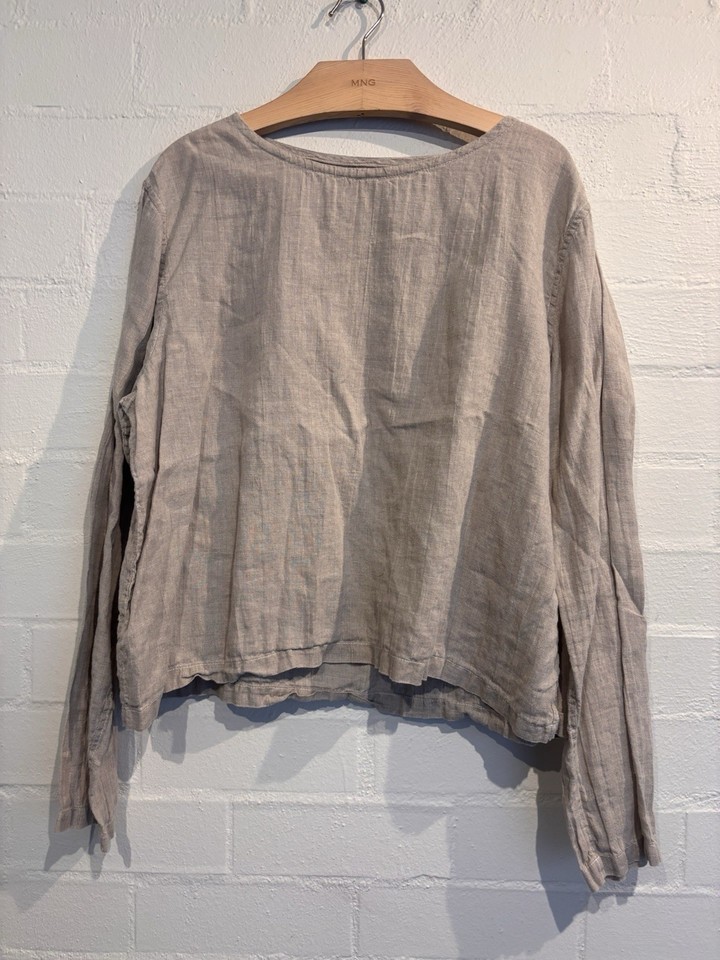 Metta Melbourne Linen Top 3