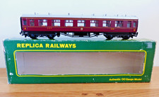 Replica Railways-Bachmann OO Gauge BR Maroon Open 3rd Class Coach, Near Mint
